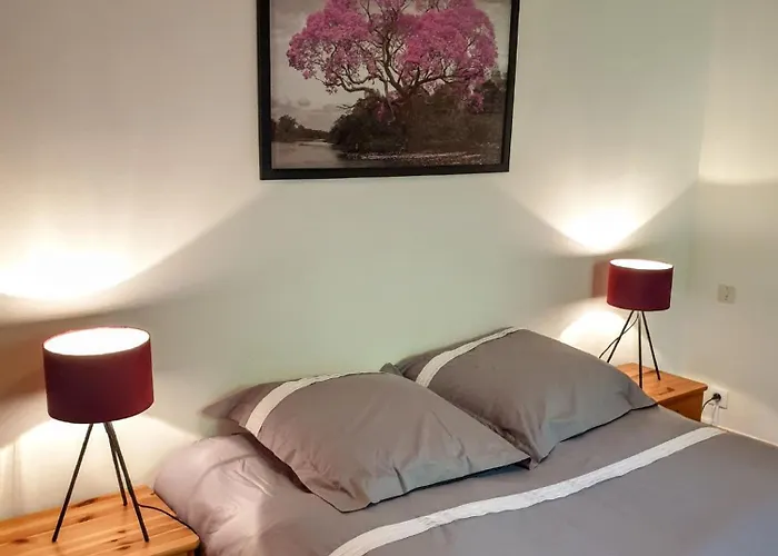 Le Nid - Maison Dans Les Bois Avec Cheminee Et Vue Port-Sainte-Marie